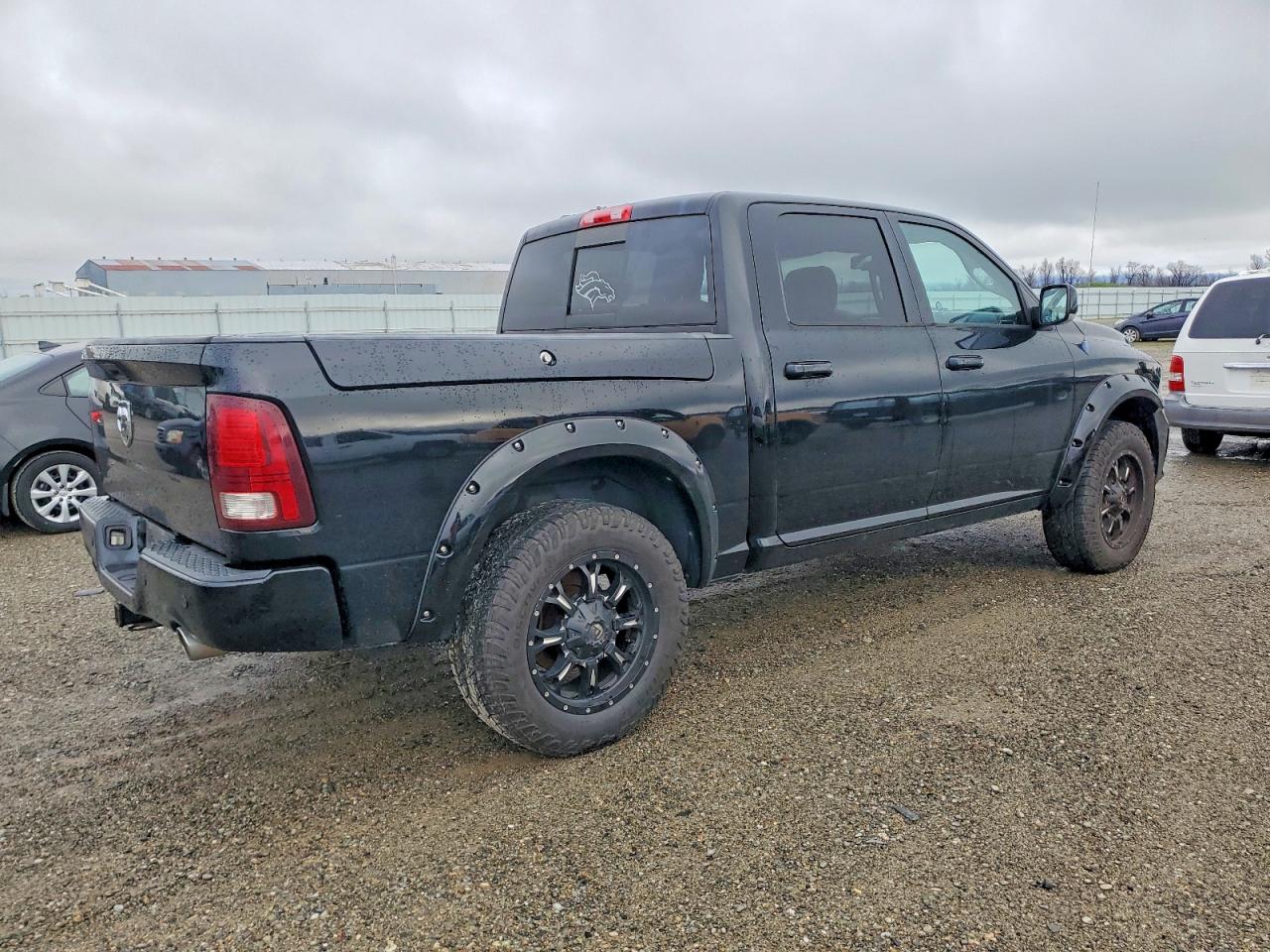 2013 RAM 1500 SPORT photo 3