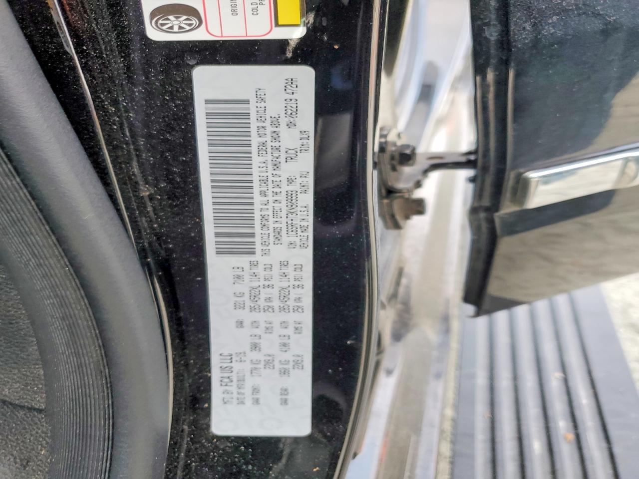 2019 RAM 1500 LIMITED photo 23