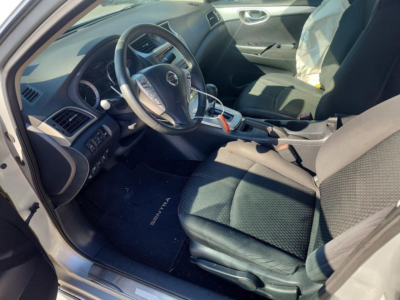 2014 NISSAN SENTRA S photo 13
