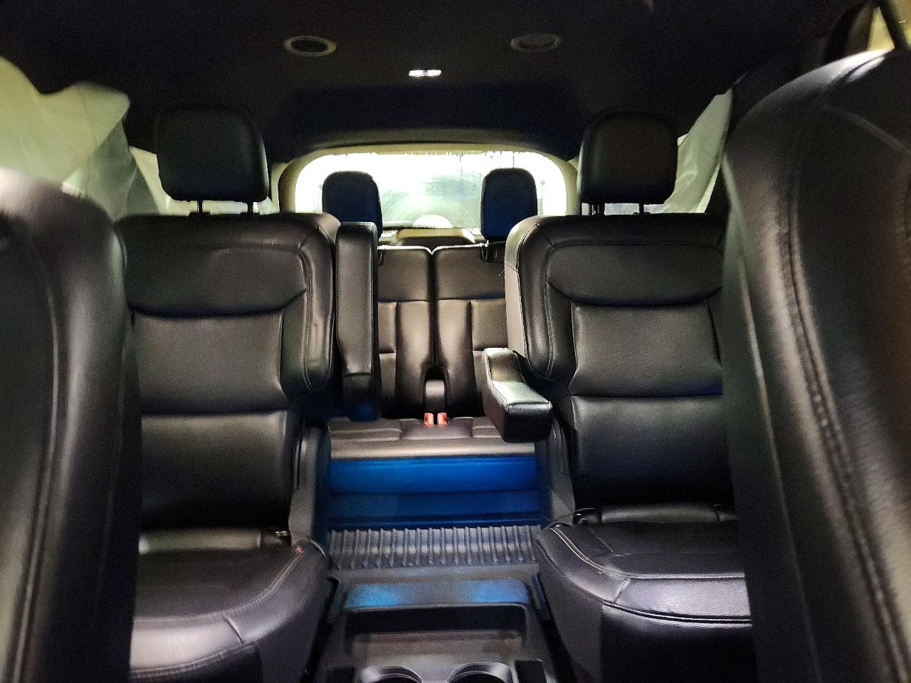 2020 FORD EXPLORER XLT photo 19