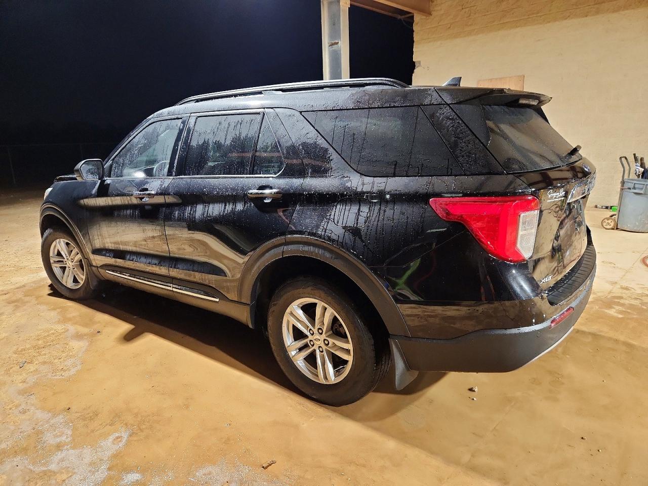 2020 FORD EXPLORER XLT photo 3