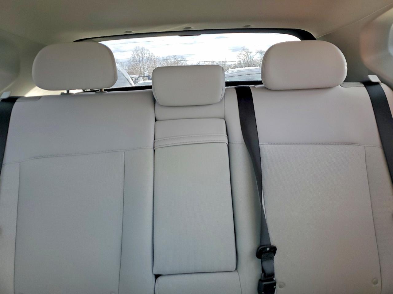 2024 HYUNDAI KONA SEL photo 10