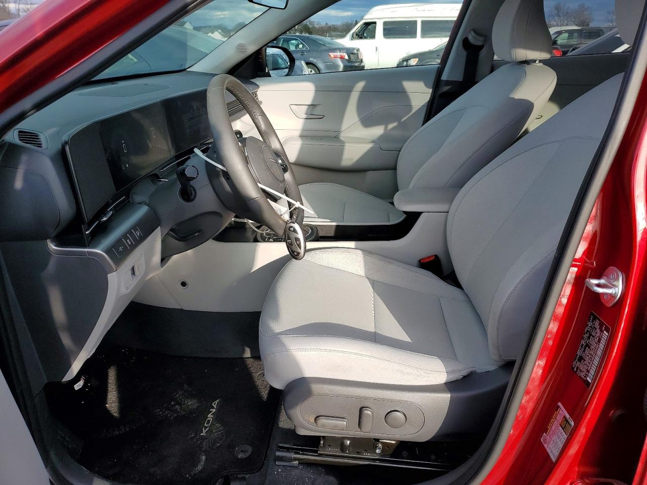2024 HYUNDAI KONA SEL photo 7