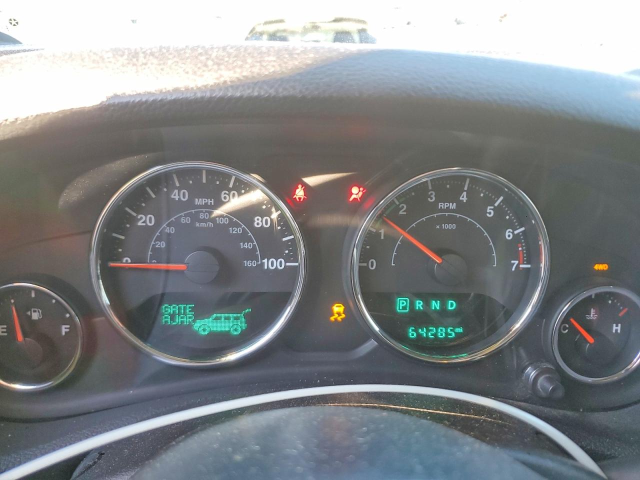 2018 JEEP WRANGLER UNLIMITED SAHARA photo 9