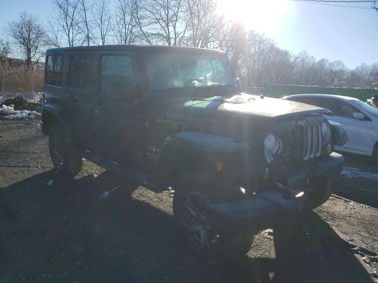 2018 JEEP WRANGLER UNLIMITED SAHARA photo 4
