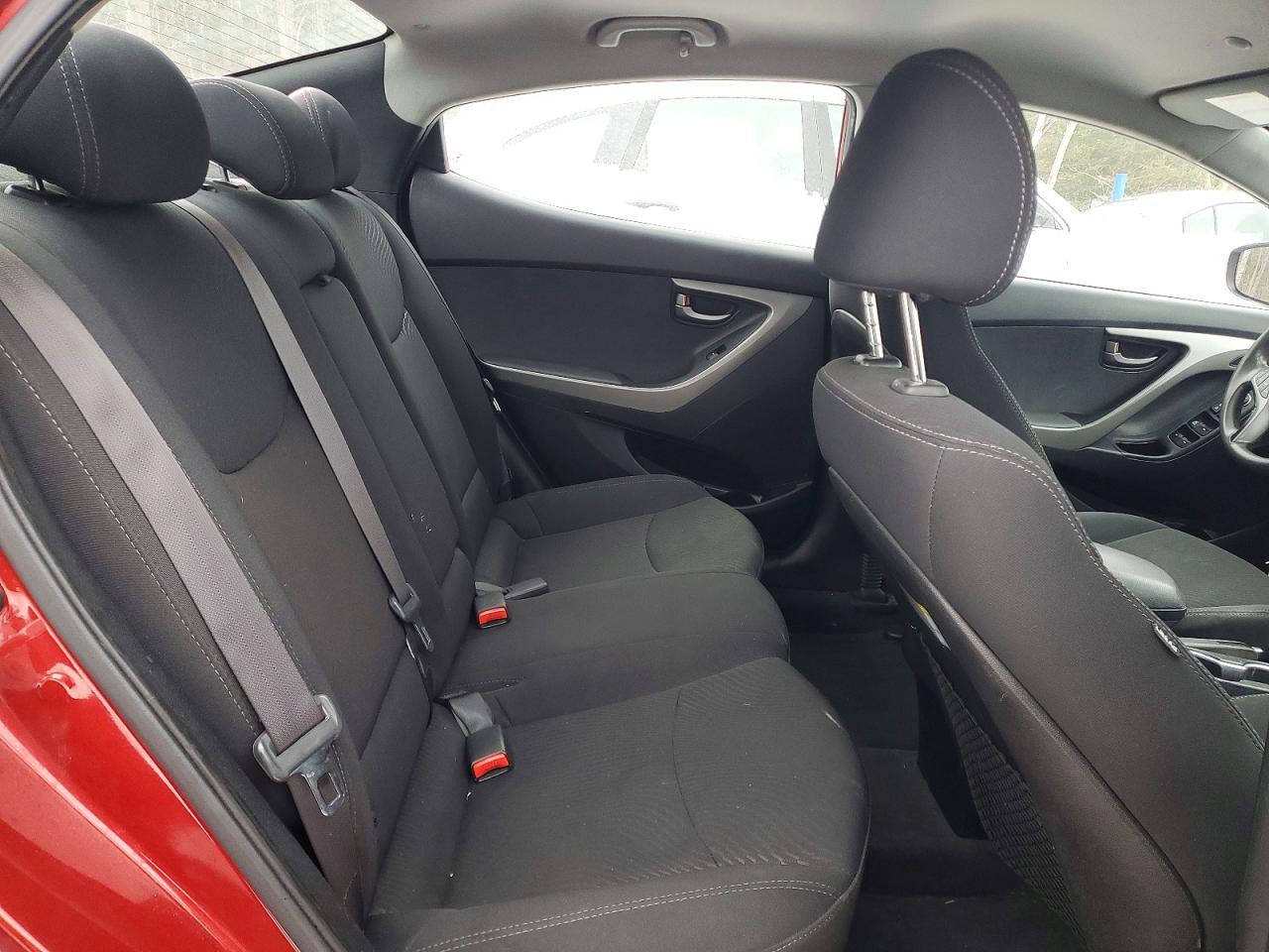 2015 HYUNDAI ELANTRA SE photo 19