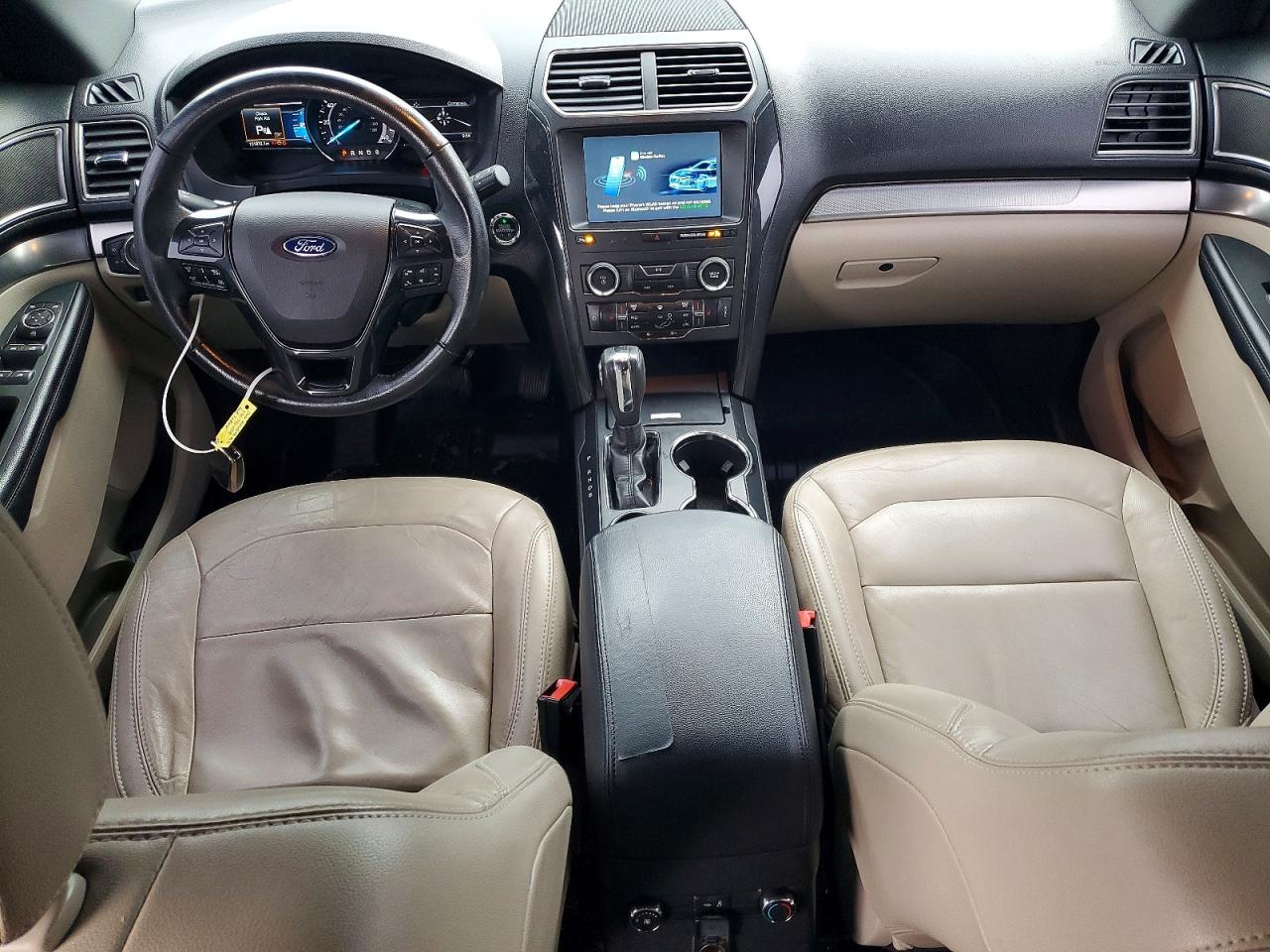 2018 FORD EXPLORER XLT photo 8