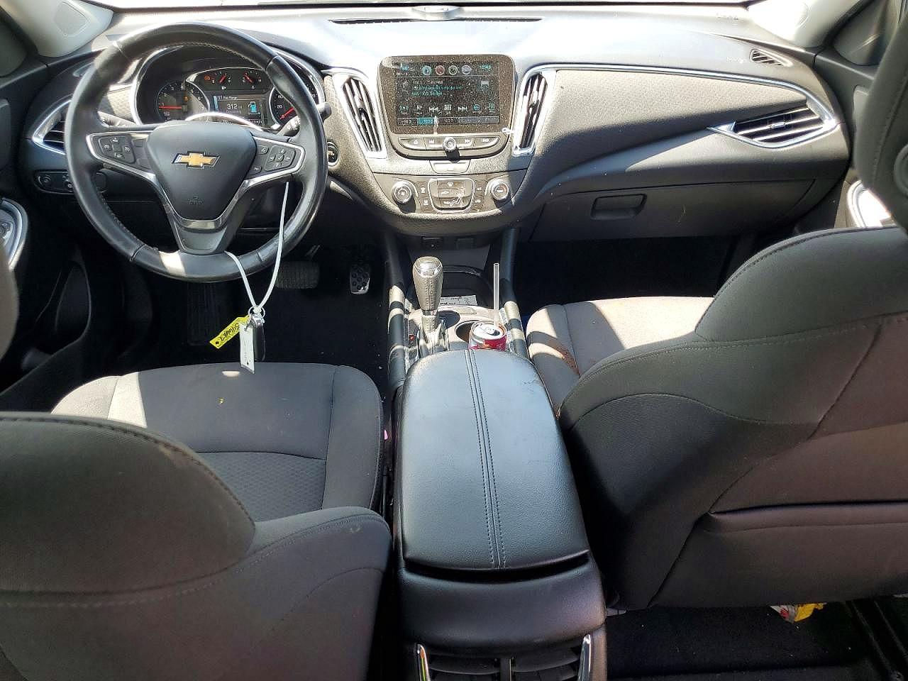 2017 CHEVROLET MALIBU LT photo 8