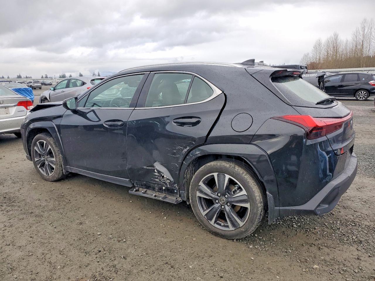 2022 LEXUS UX 250H BASE photo 2