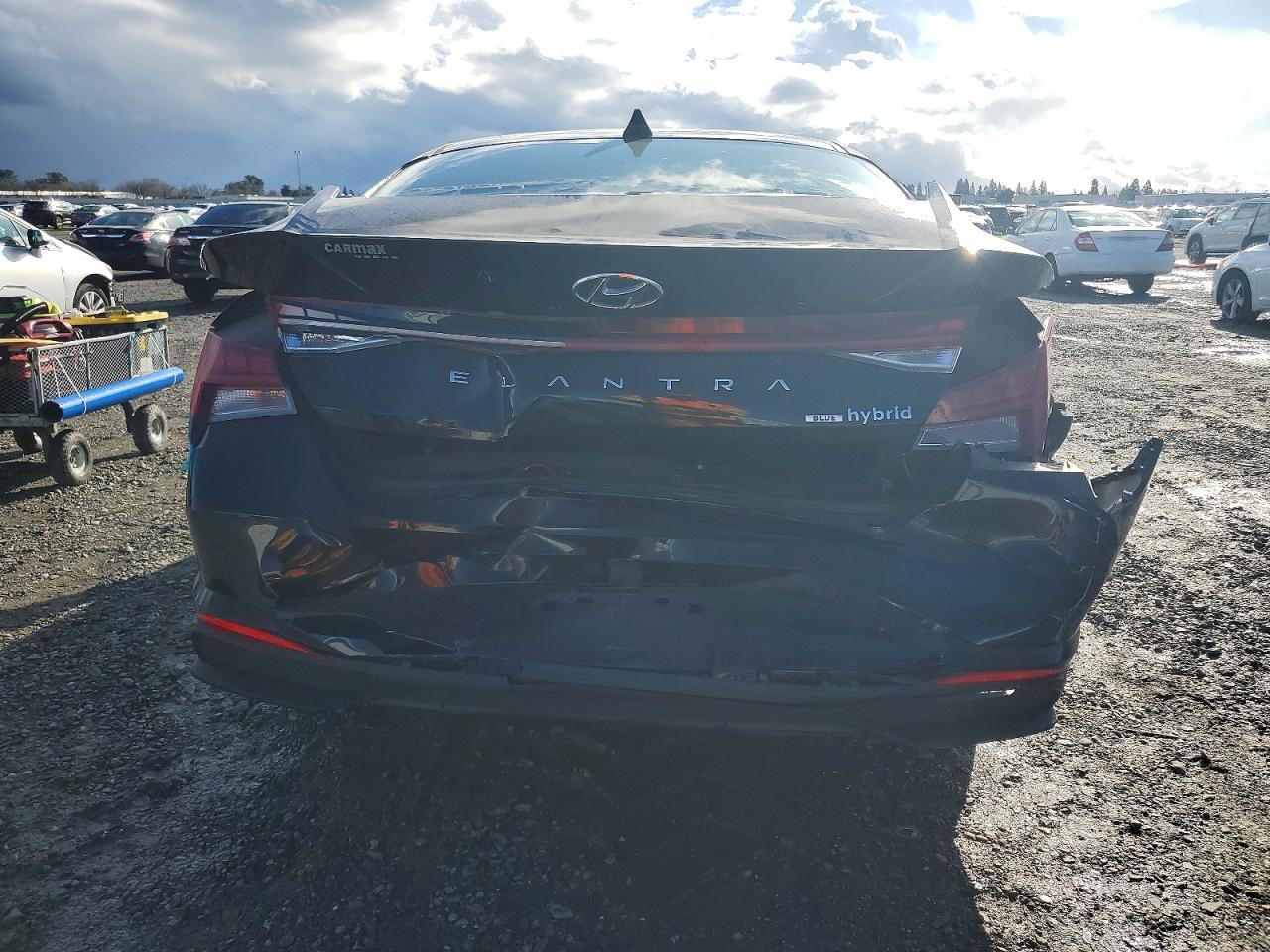 2022 HYUNDAI ELANTRA BLUE photo 6