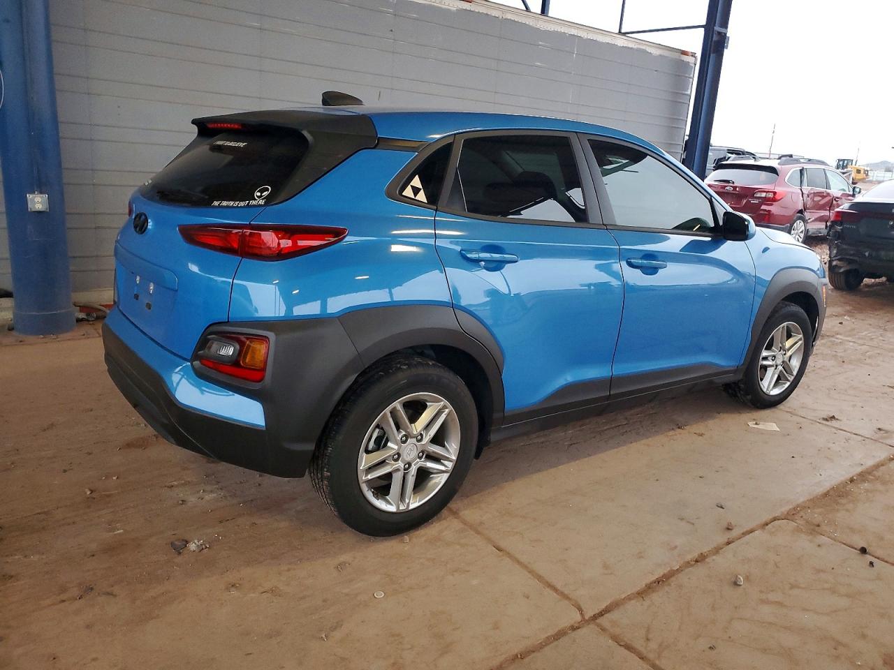 2020 HYUNDAI KONA SE photo 5