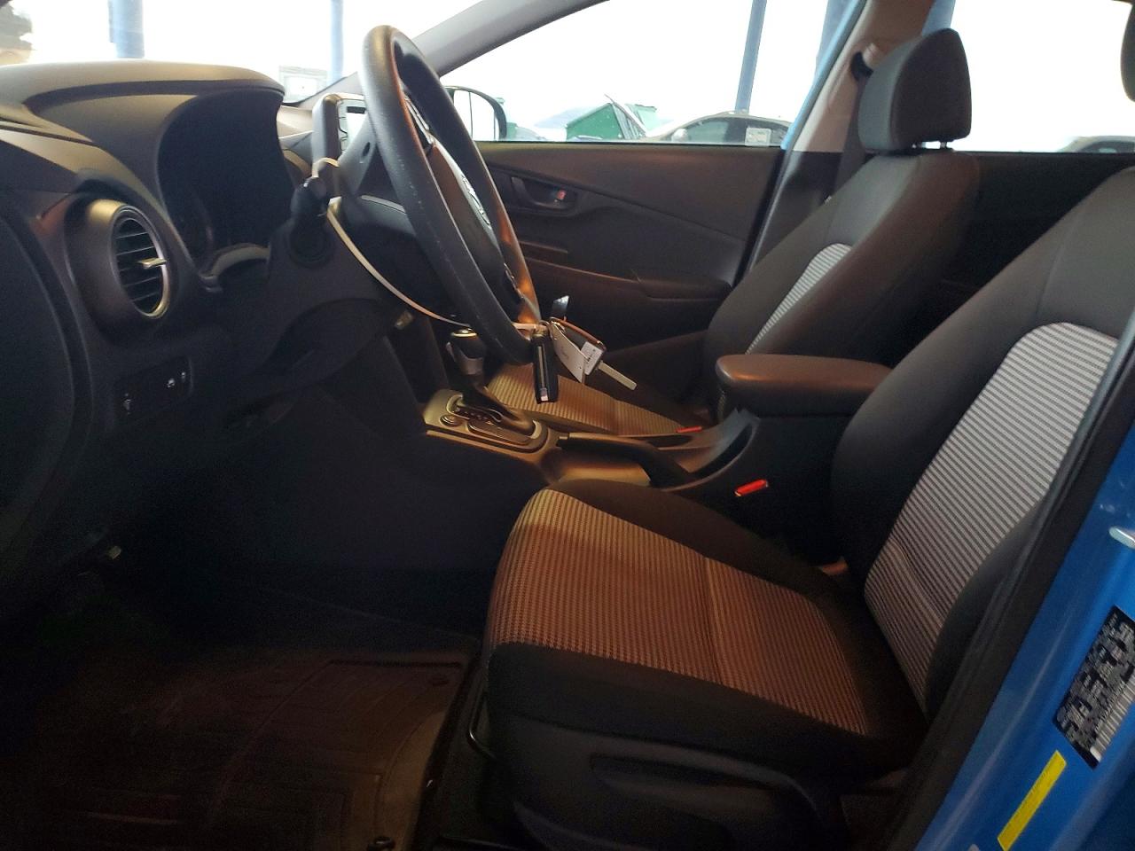 2020 HYUNDAI KONA SE photo 13