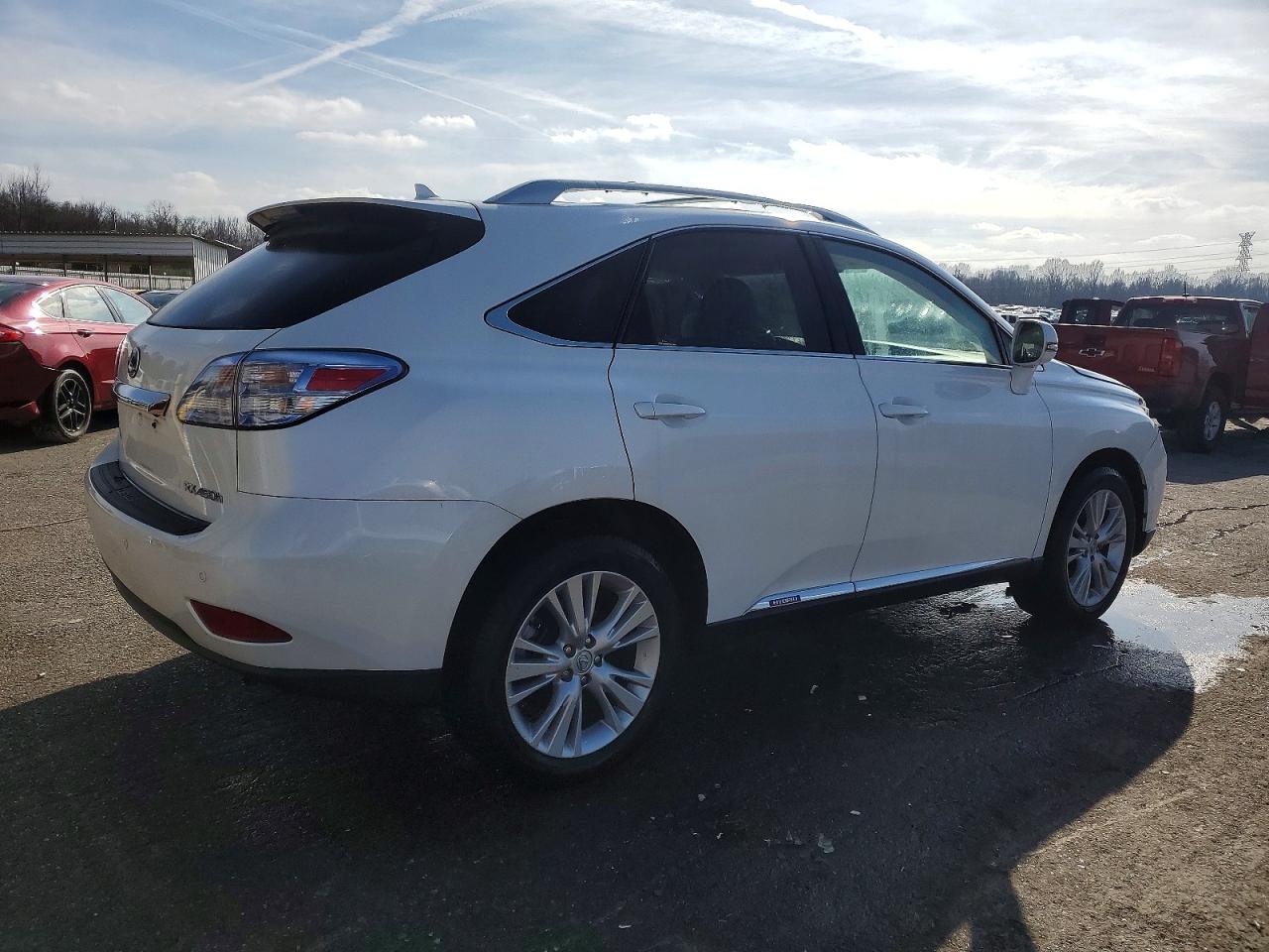 2011 LEXUS RX 450H photo 3