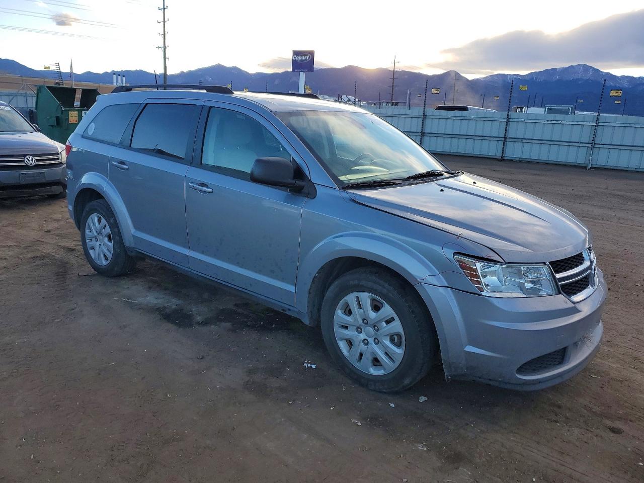 2018 DODGE JOURNEY SE photo 4
