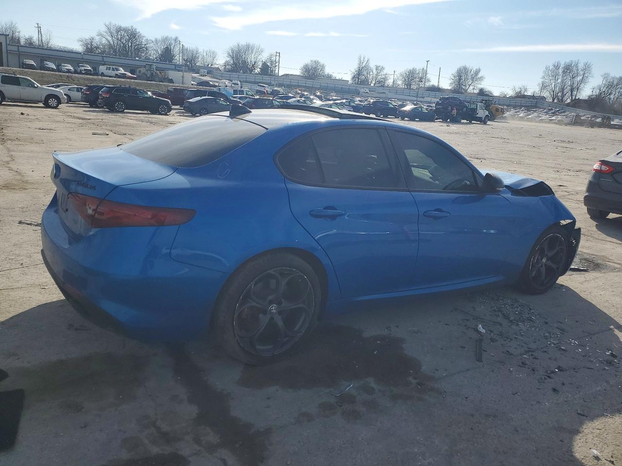 2019 ALFA ROMEO GIULIA TI photo 3