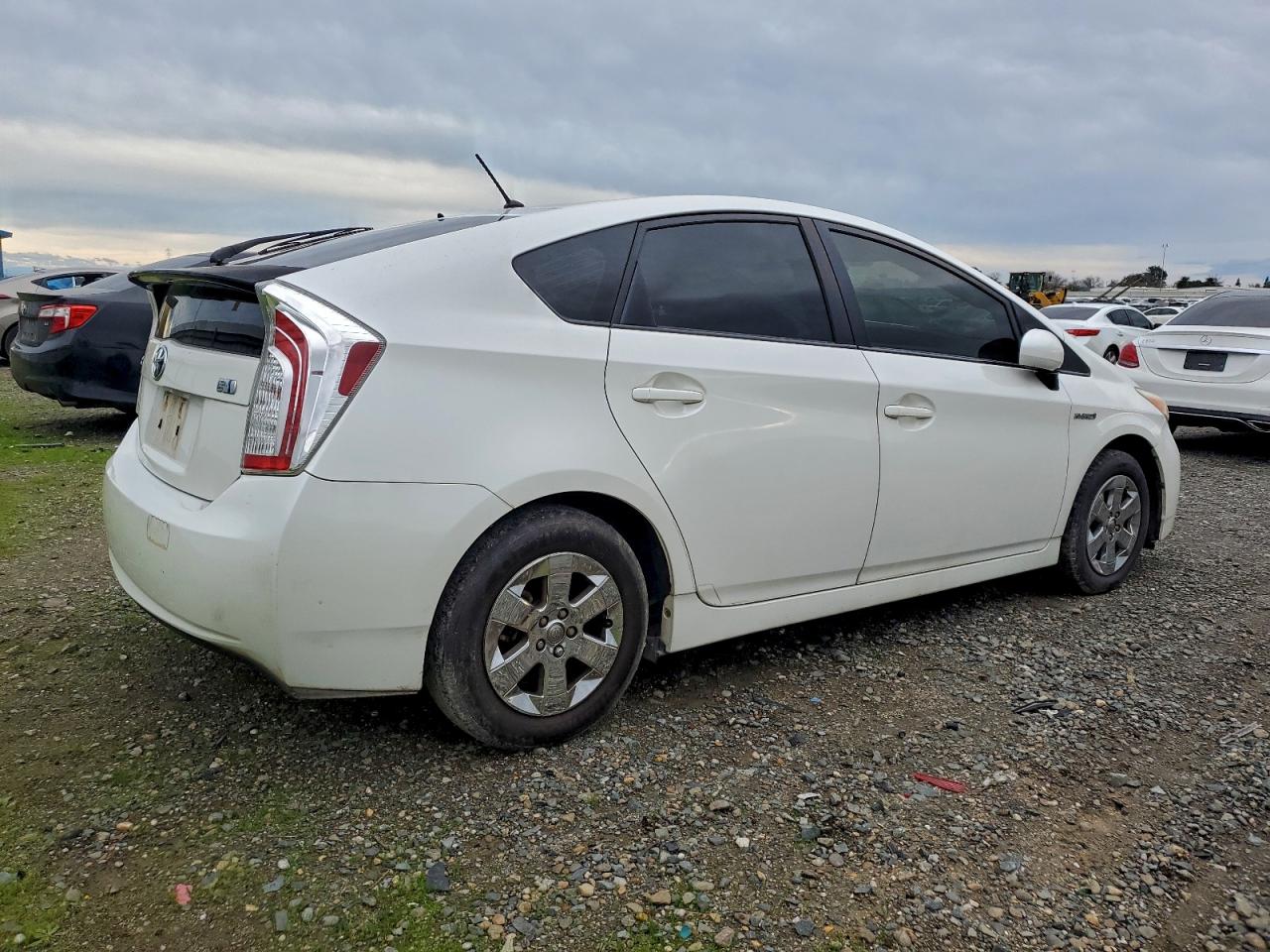2012 TOYOTA PRIUS photo 3