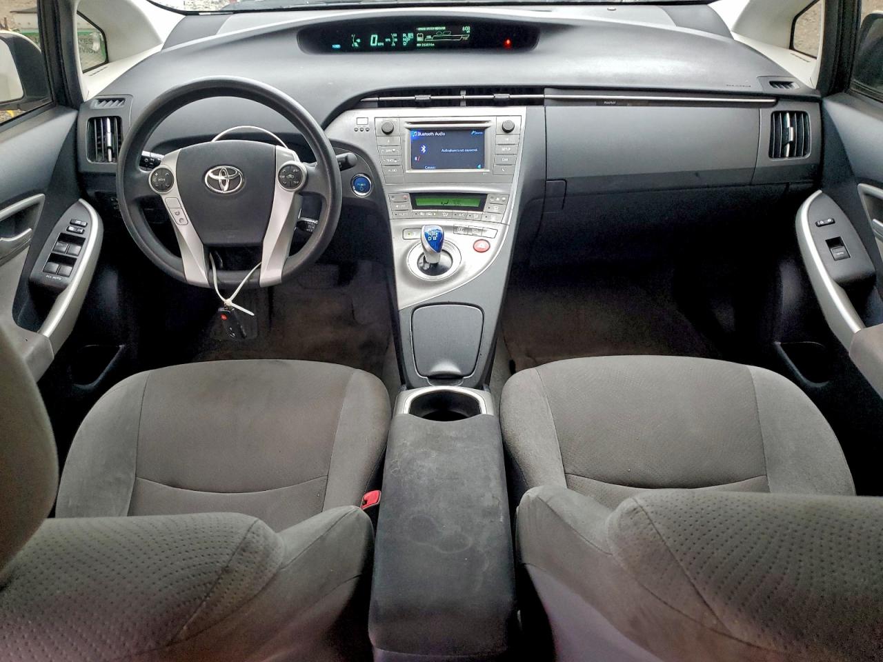 2012 TOYOTA PRIUS photo 8