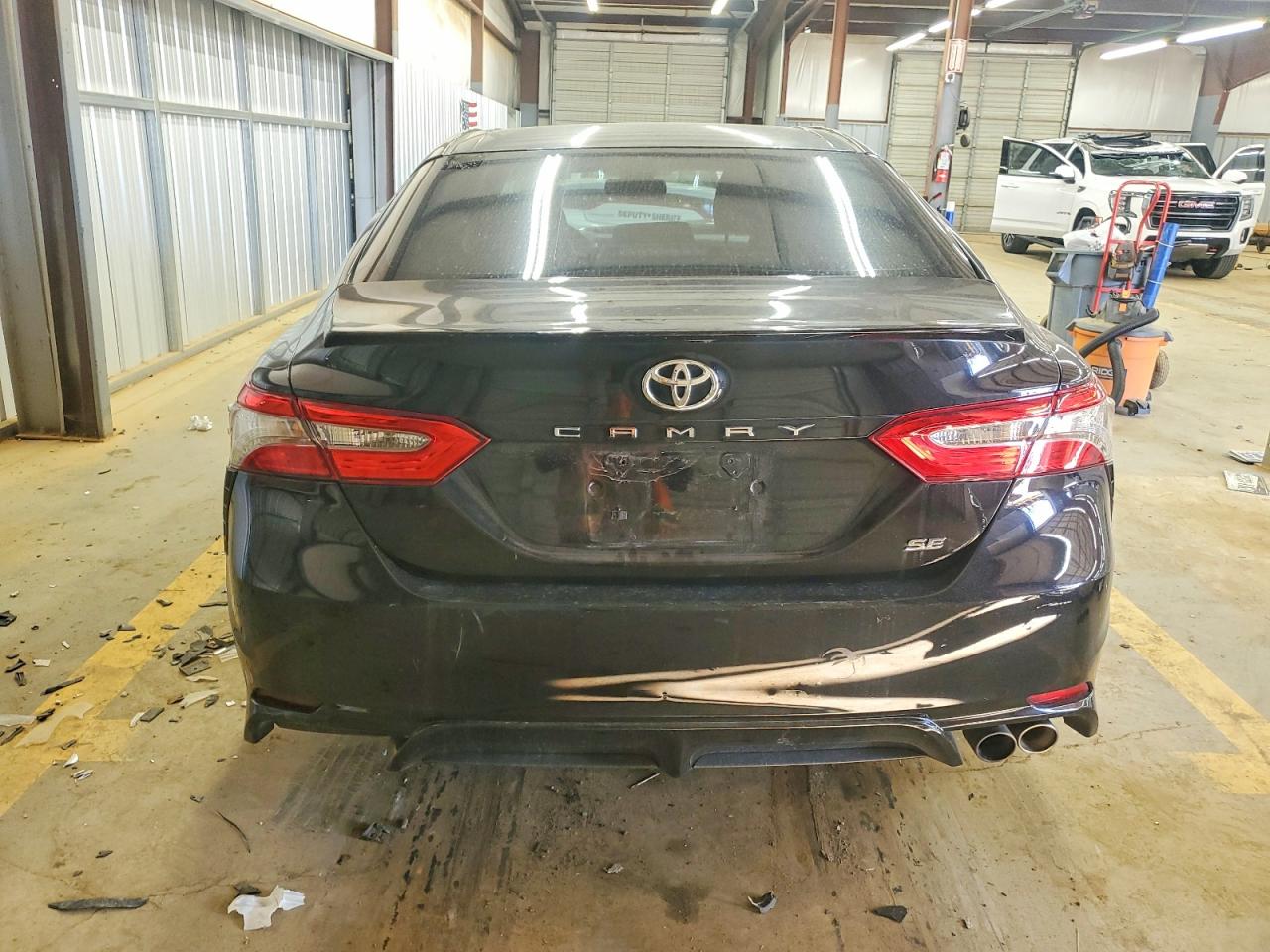 2018 TOYOTA CAMRY L photo 6