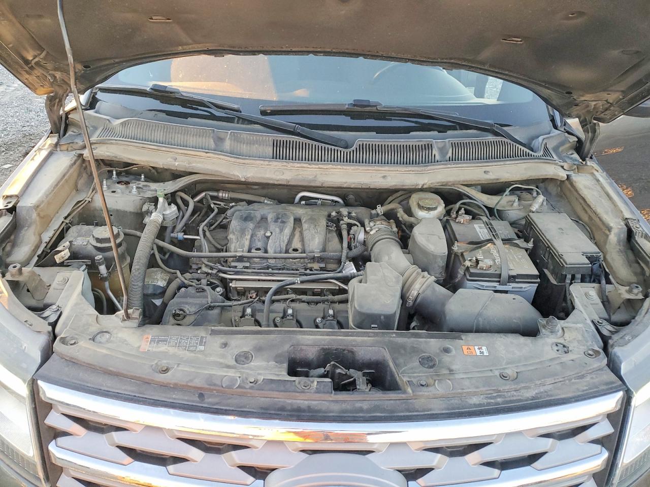 2018 FORD EXPLORER XLT photo 12