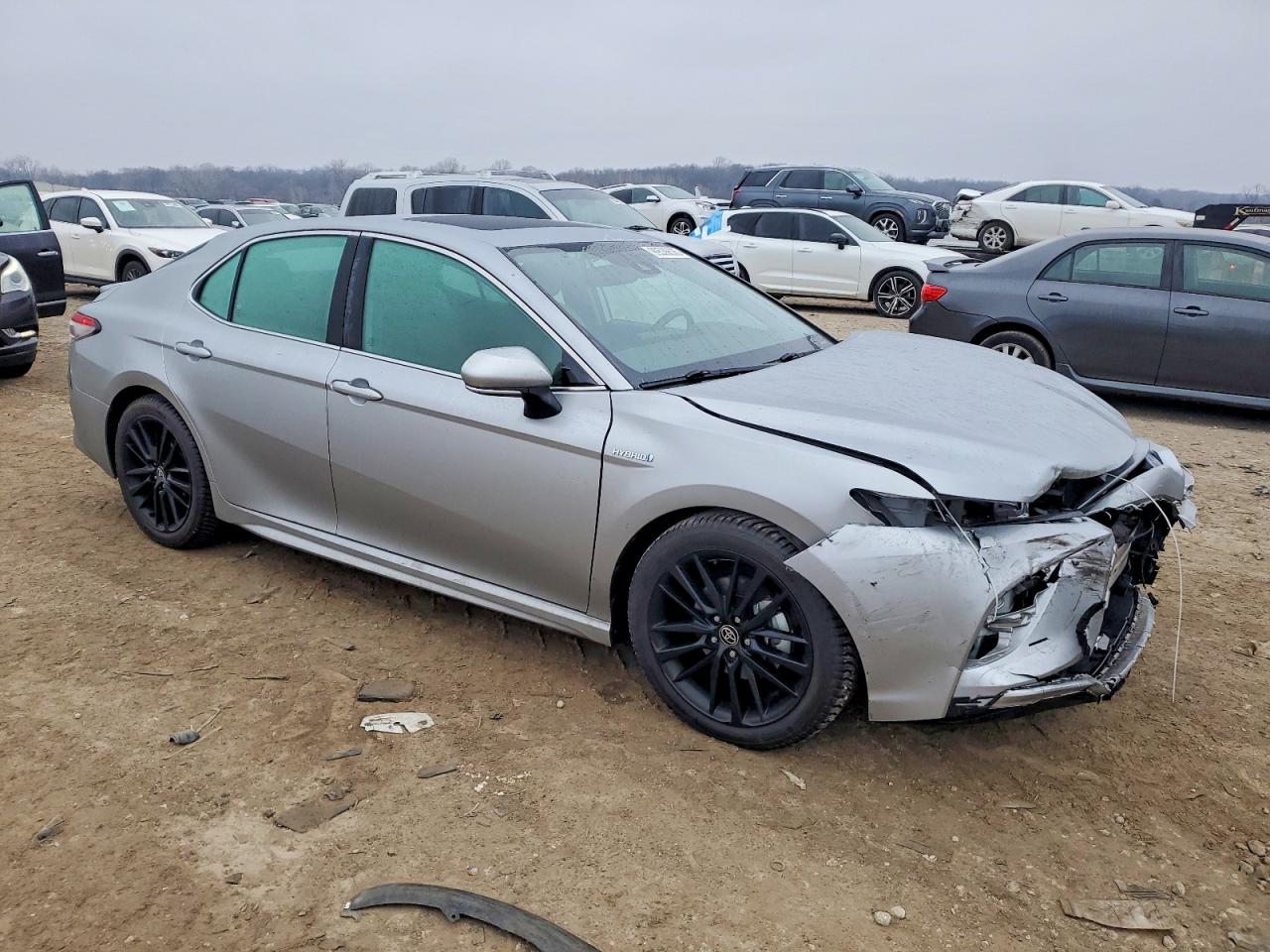 2021 TOYOTA CAMRY XSE photo 4