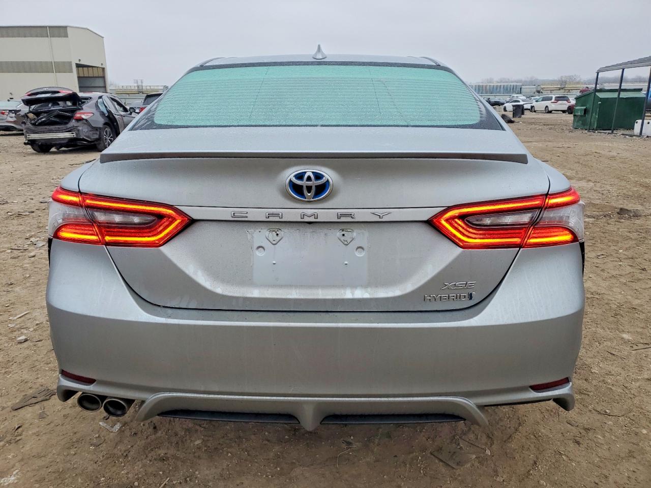 2021 TOYOTA CAMRY XSE photo 6