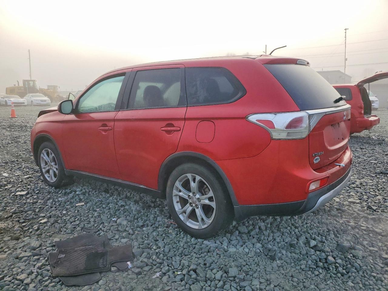 2015 MITSUBISHI OUTLANDER SE photo 2
