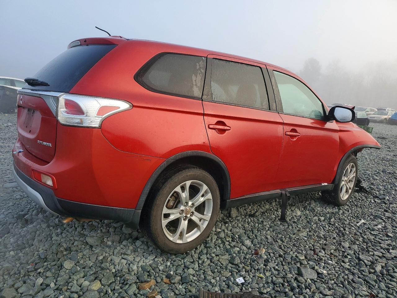 2015 MITSUBISHI OUTLANDER SE photo 3
