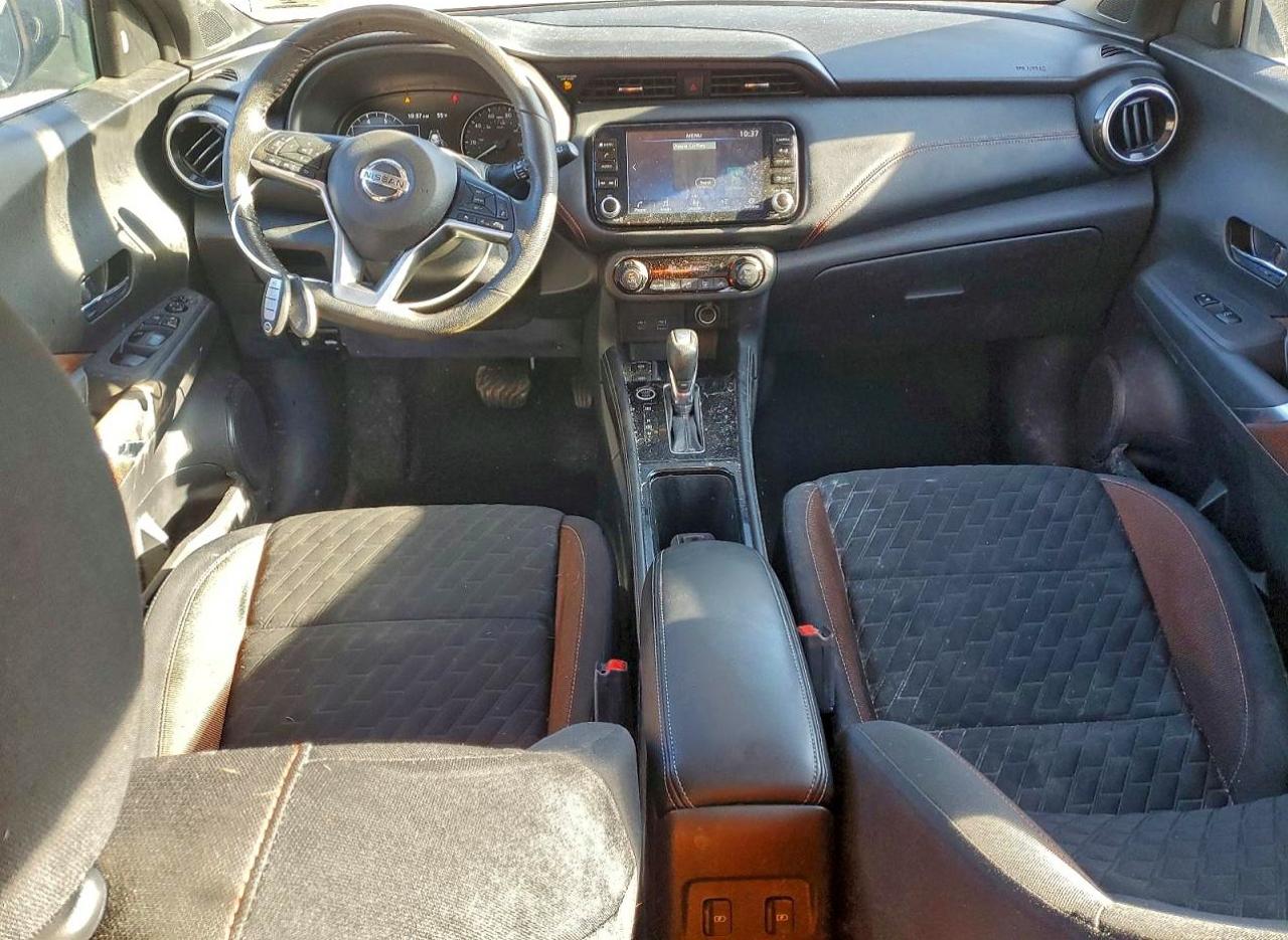 2021 NISSAN KICKS SR photo 8