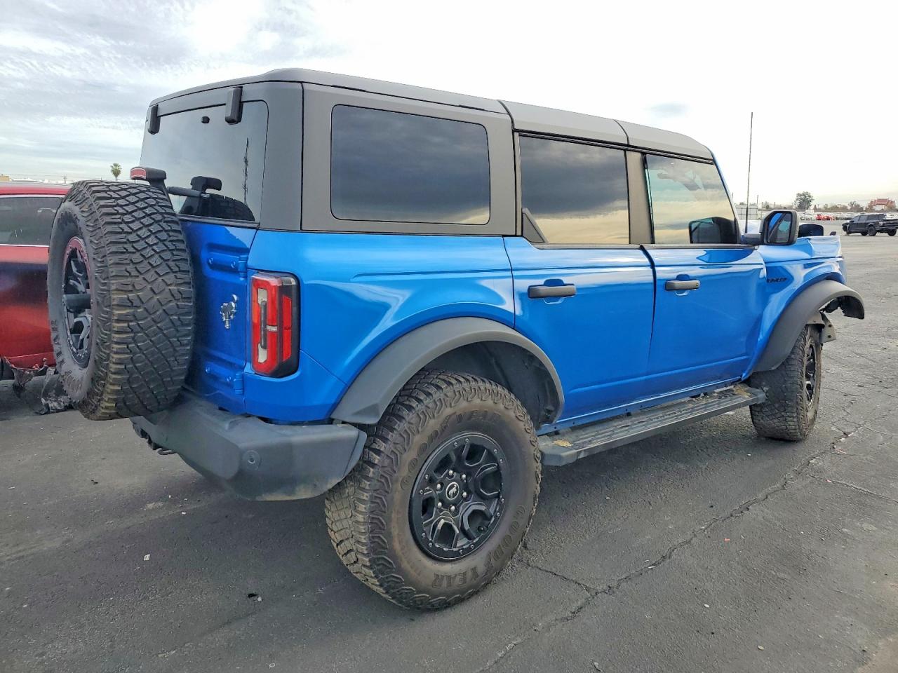 2023 FORD BRONCO BASE photo 3