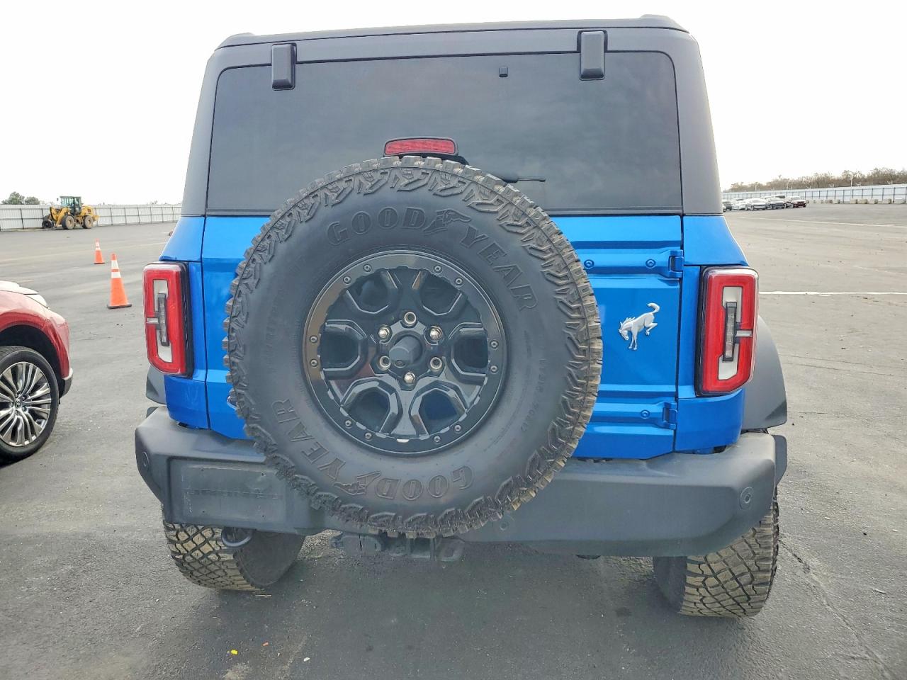 2023 FORD BRONCO BASE photo 6