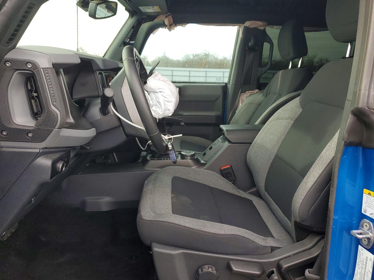 2023 FORD BRONCO BASE photo 7