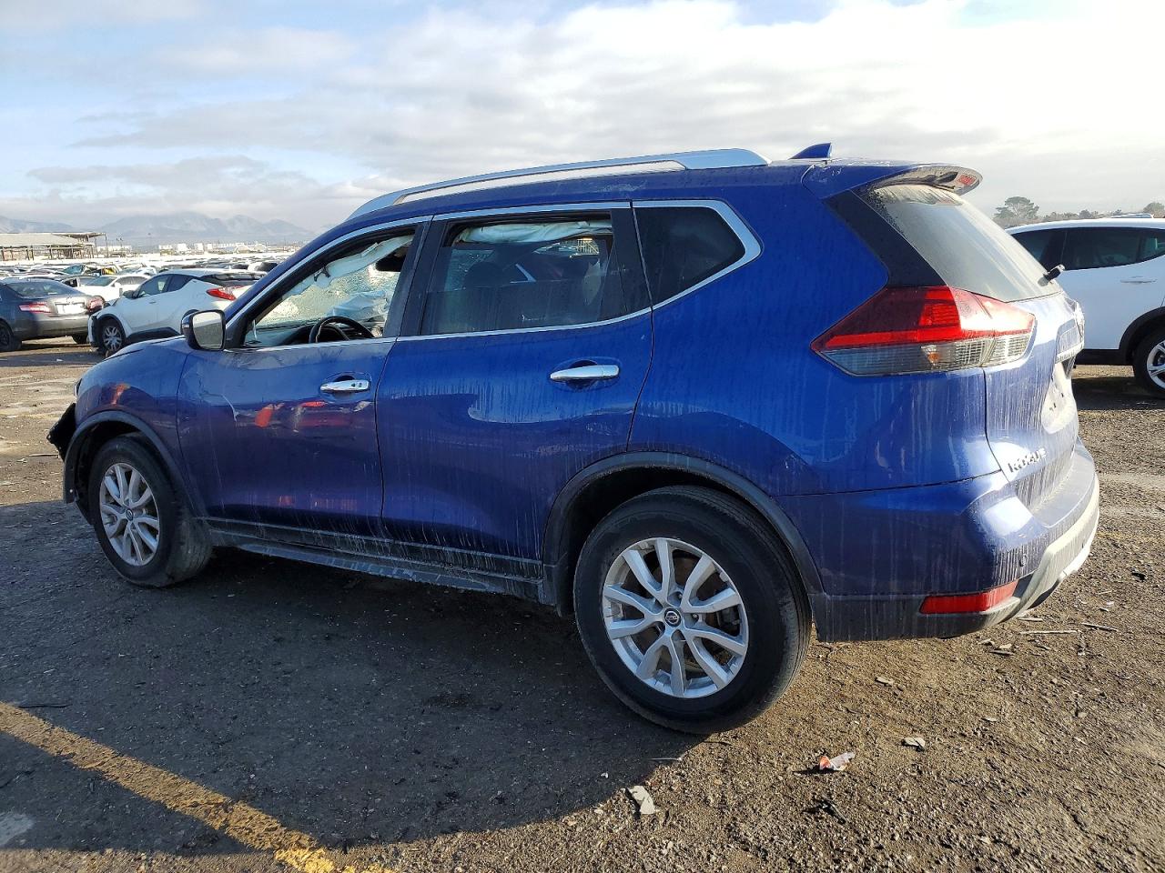 2019 NISSAN ROGUE S photo 2