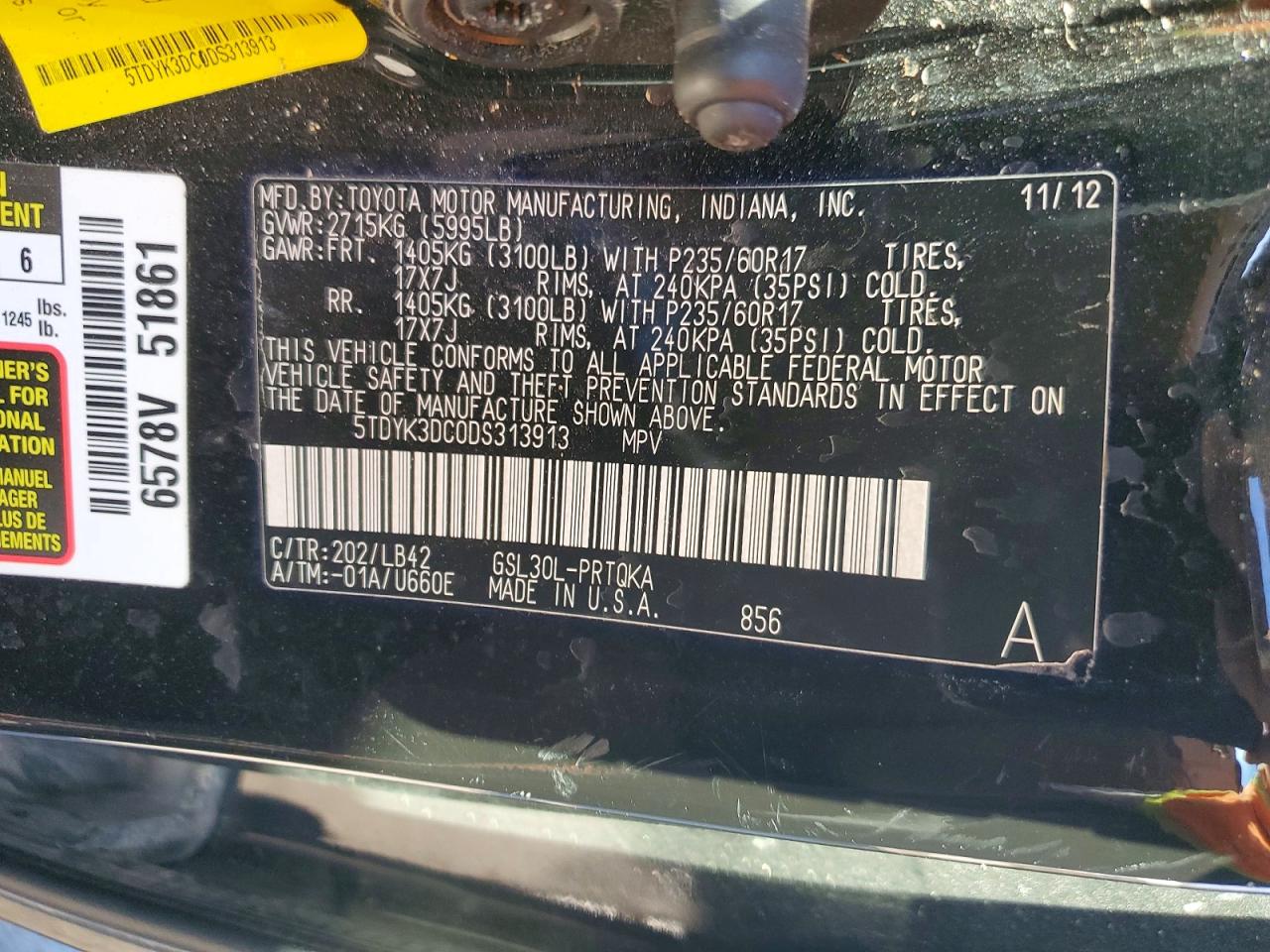 2013 TOYOTA SIENNA XLE photo 13