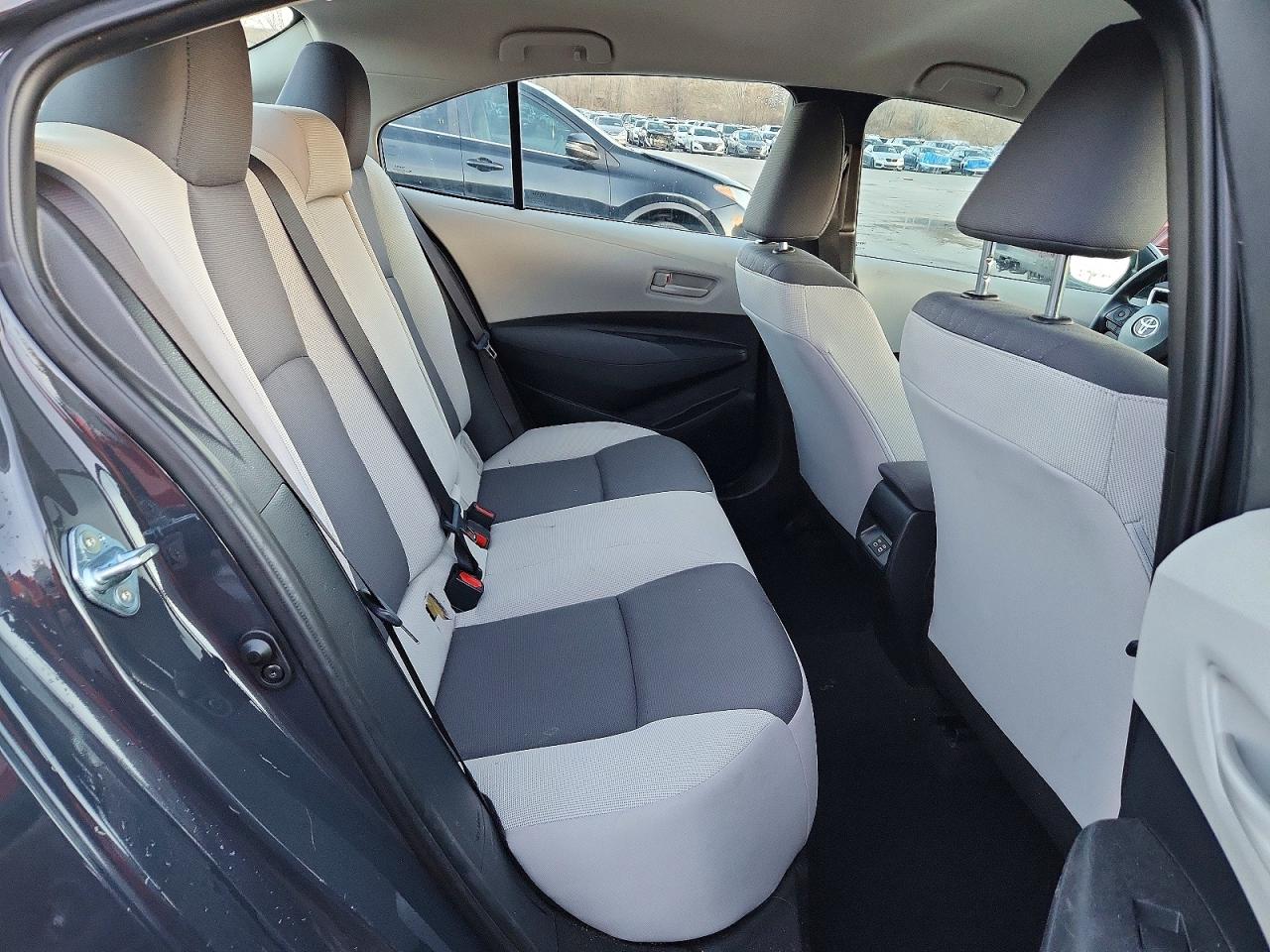 2024 TOYOTA COROLLA LE photo 10