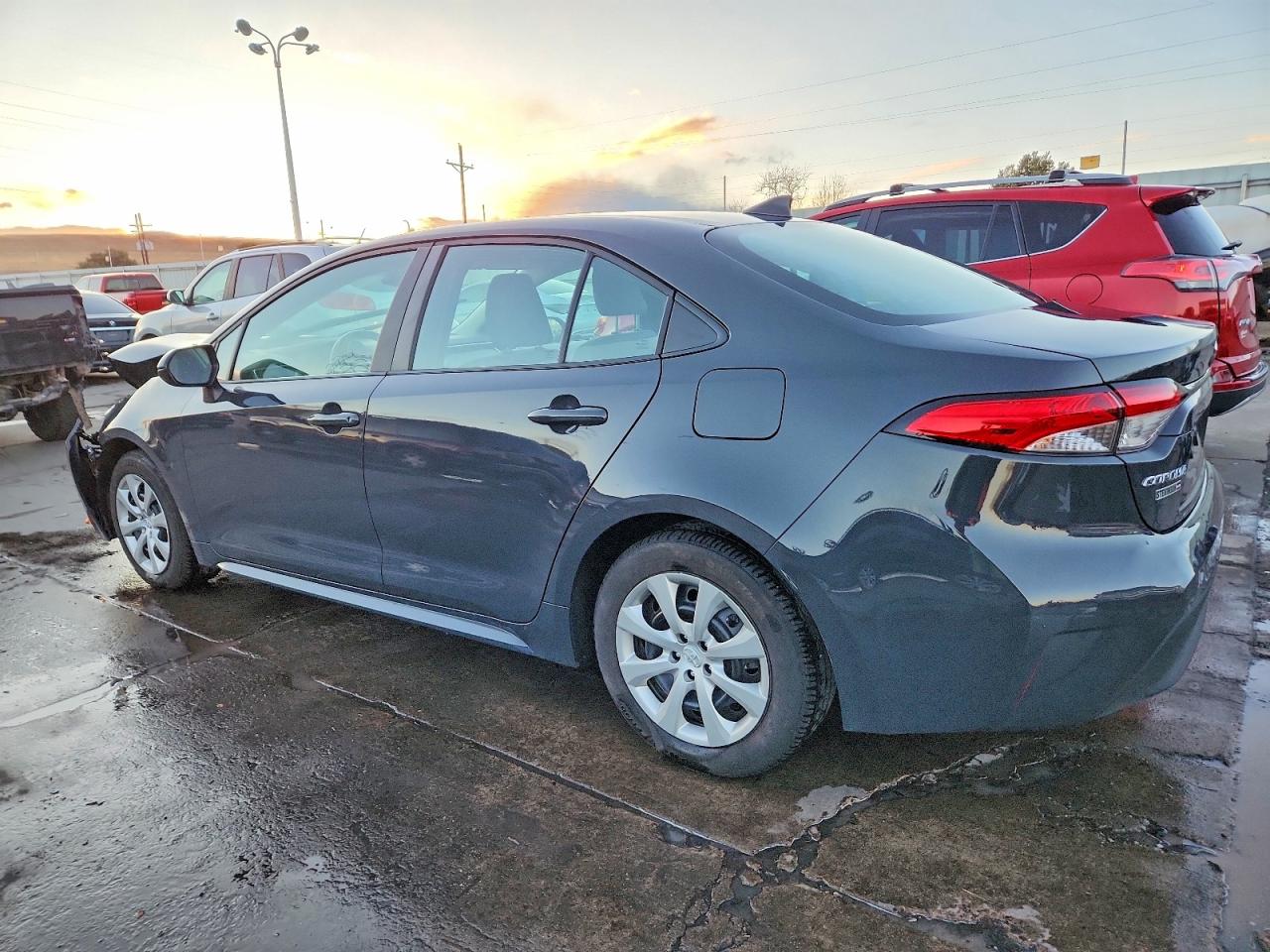 2024 TOYOTA COROLLA LE photo 2