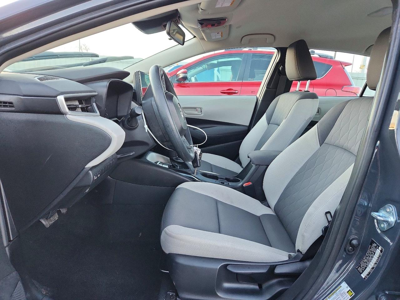 2024 TOYOTA COROLLA LE photo 7