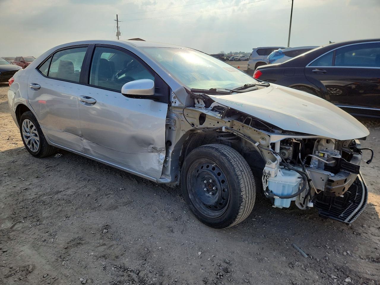 2019 TOYOTA COROLLA L photo 4