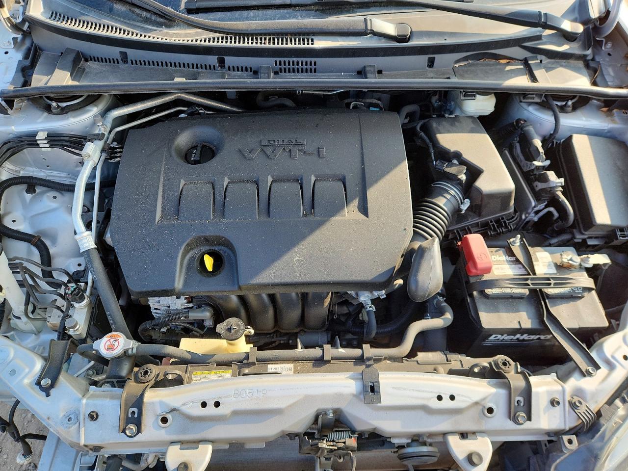 2019 TOYOTA COROLLA L photo 11