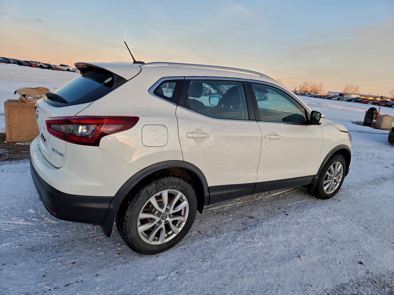 2020 NISSAN ROGUE SPORT S photo 3