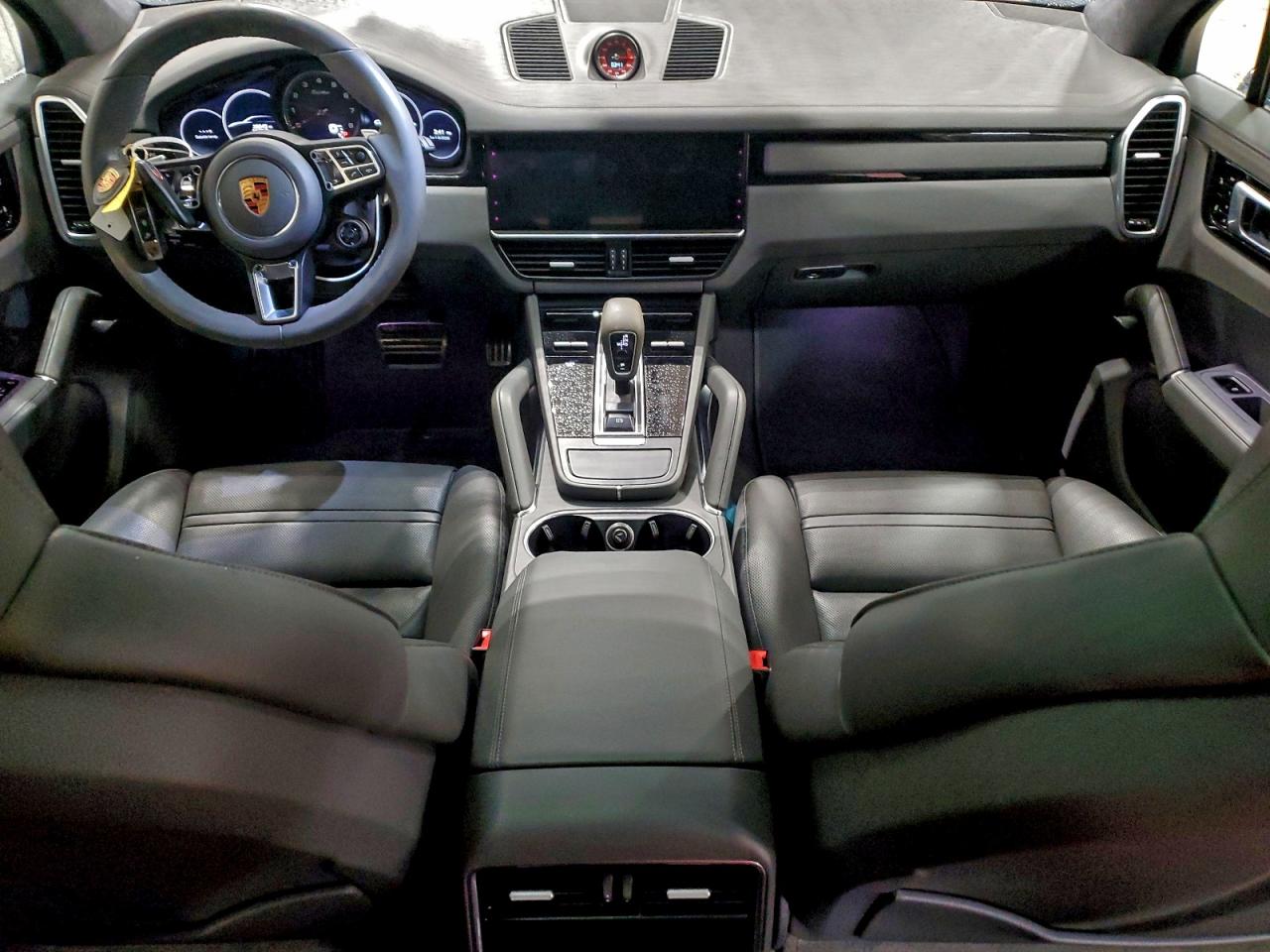 2019 PORSCHE CAYENNE TURBO photo 8