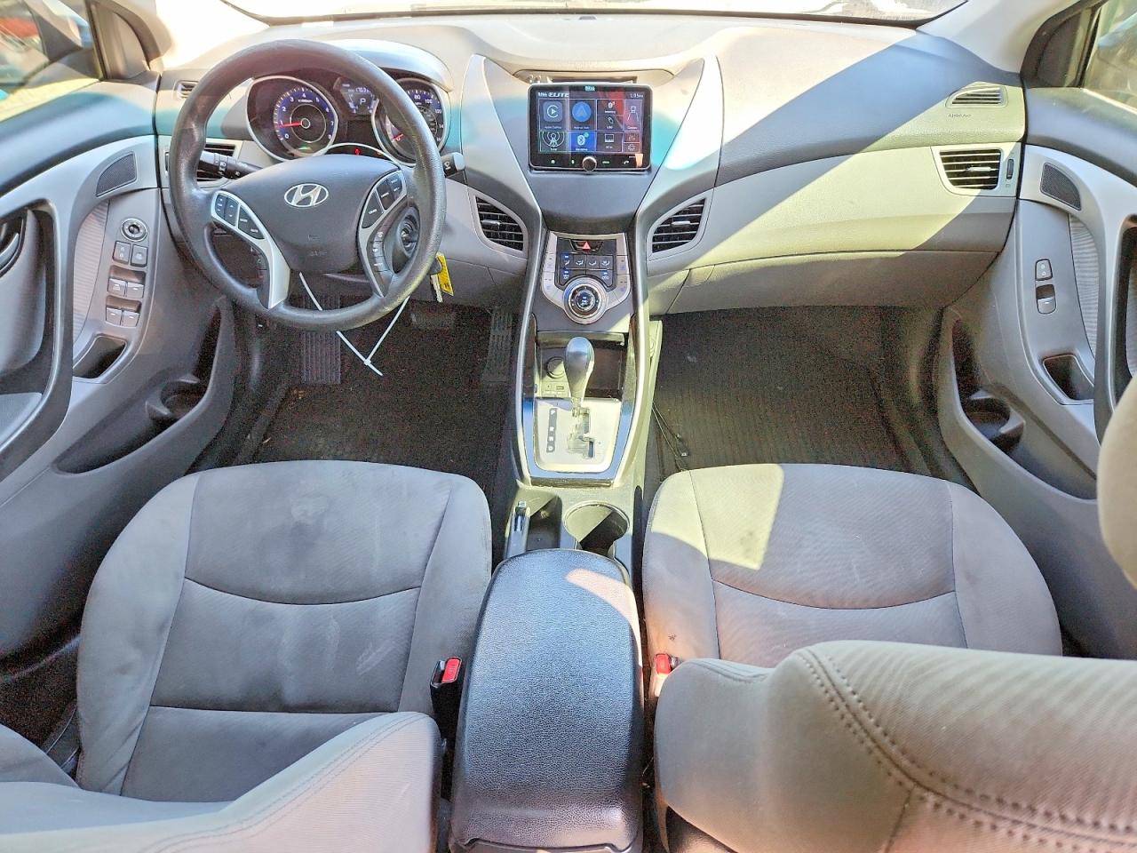 2013 HYUNDAI ELANTRA GLS photo 8