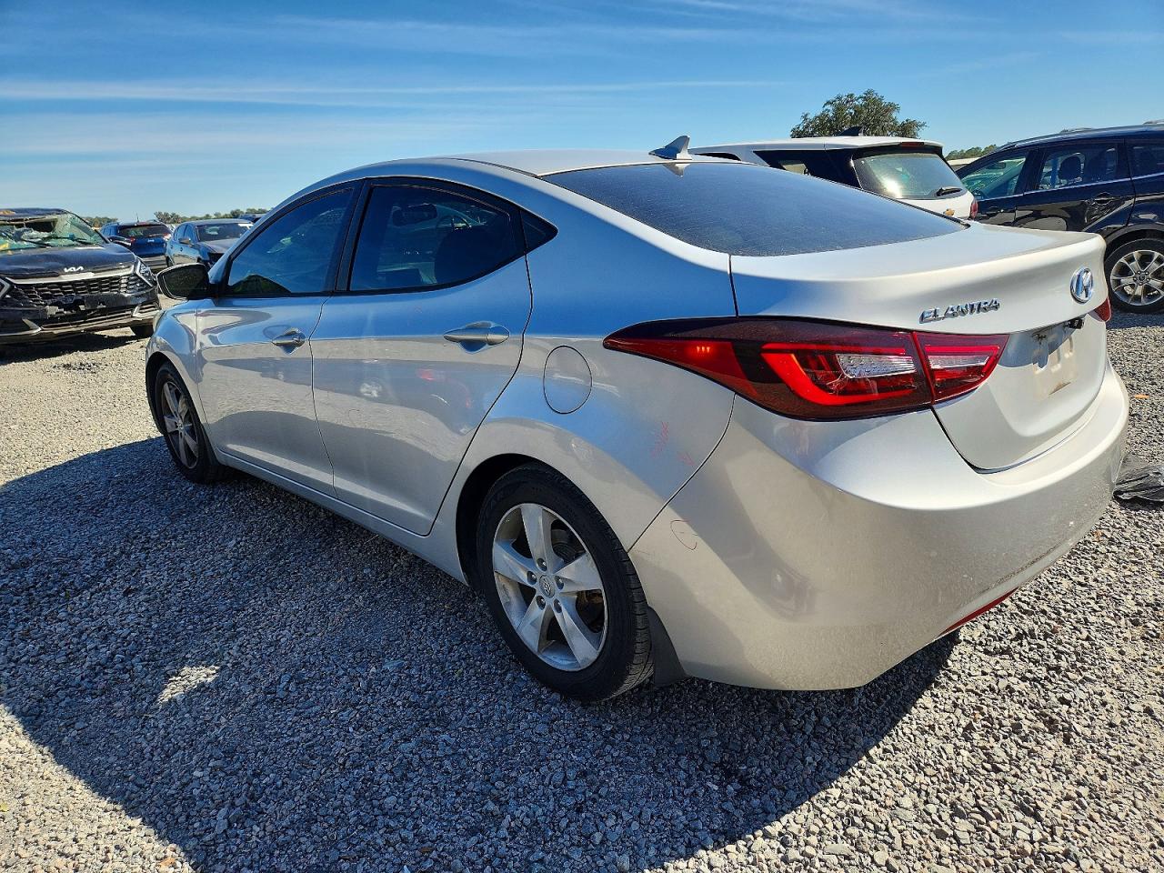 2013 HYUNDAI ELANTRA GLS photo 2