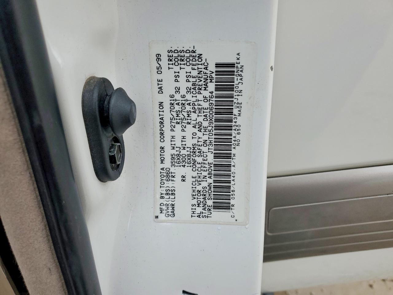 1999 TOYOTA LAND CRUISER photo 12