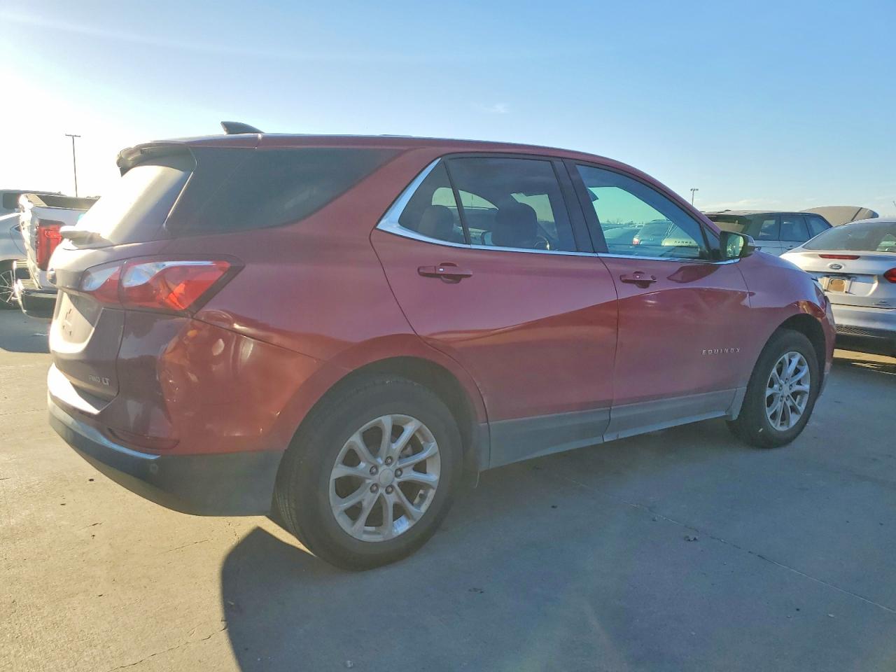 2018 CHEVROLET EQUINOX LT photo 3