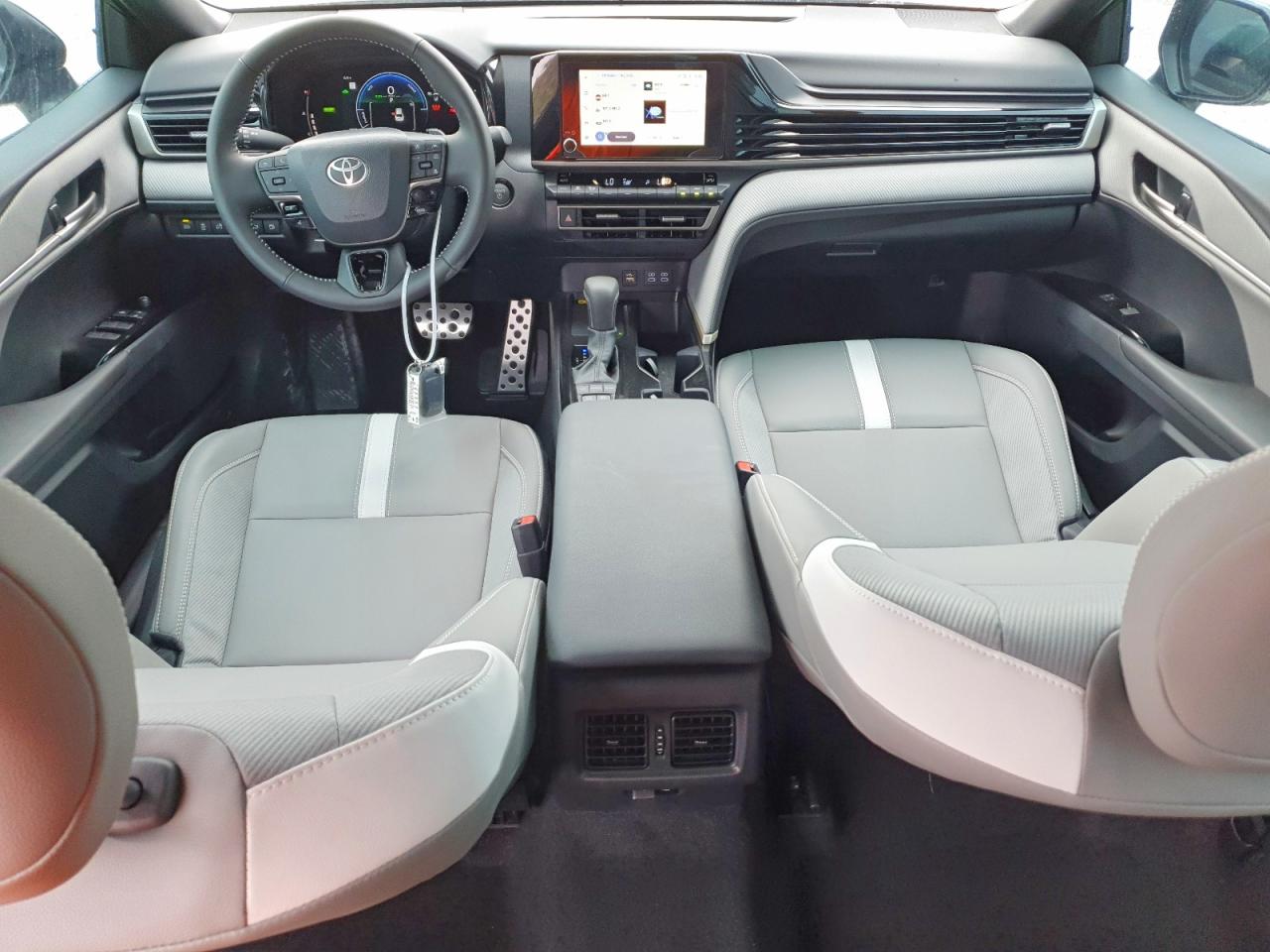 2026 TOYOTA CAMRY XSE photo 8