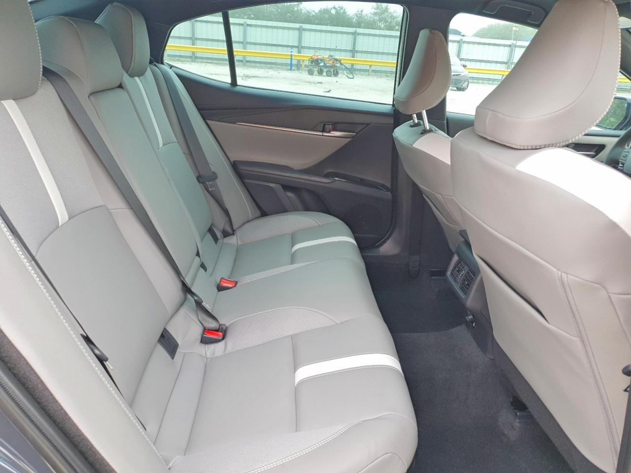 2026 TOYOTA CAMRY XSE photo 10