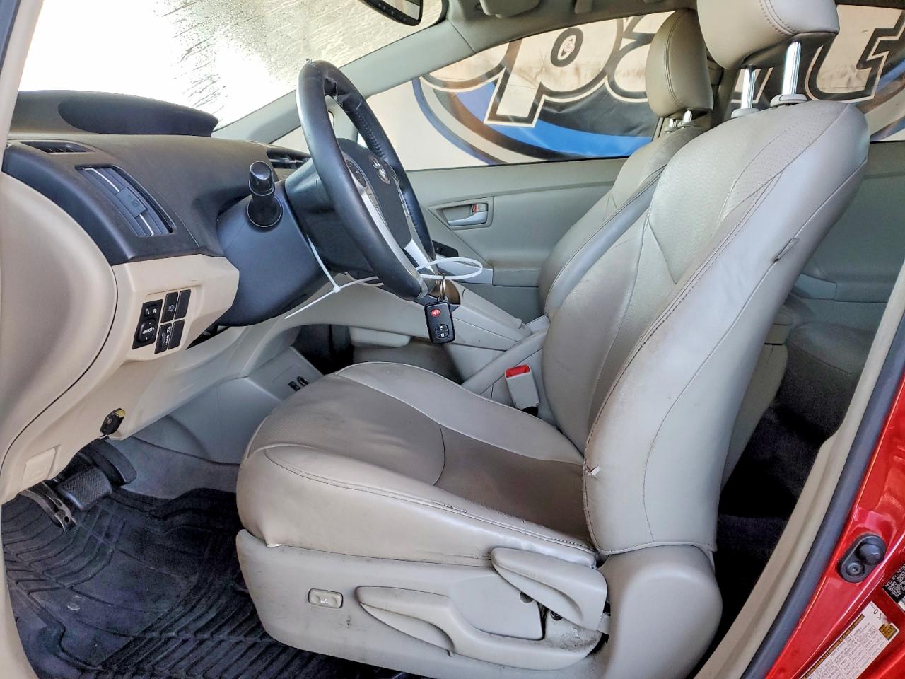 2010 TOYOTA PRIUS photo 7