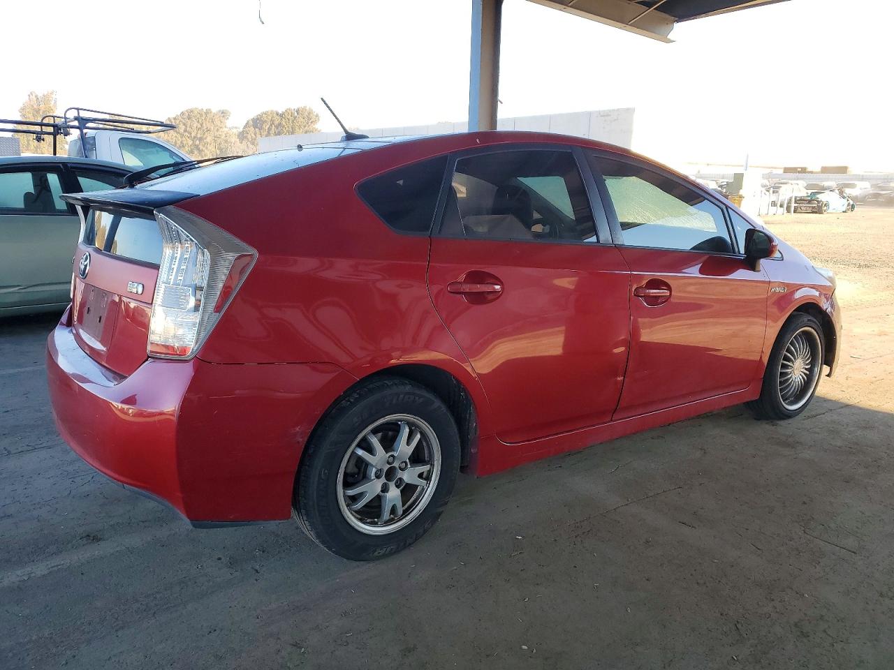 2010 TOYOTA PRIUS photo 3