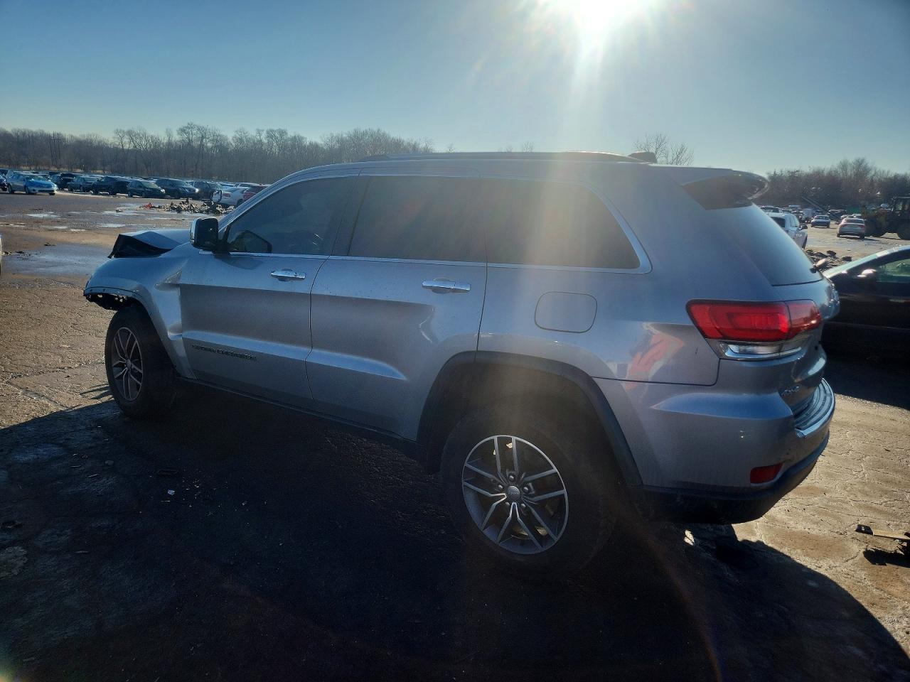 2018 JEEP GRAND CHEROKEE LIMITED photo 2