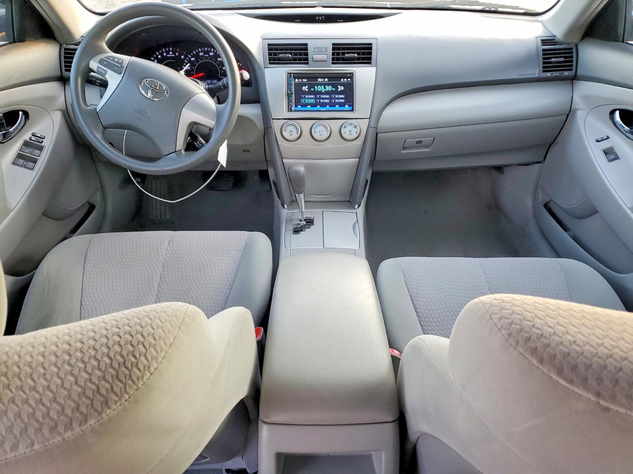 2010 TOYOTA CAMRY BASE photo 8